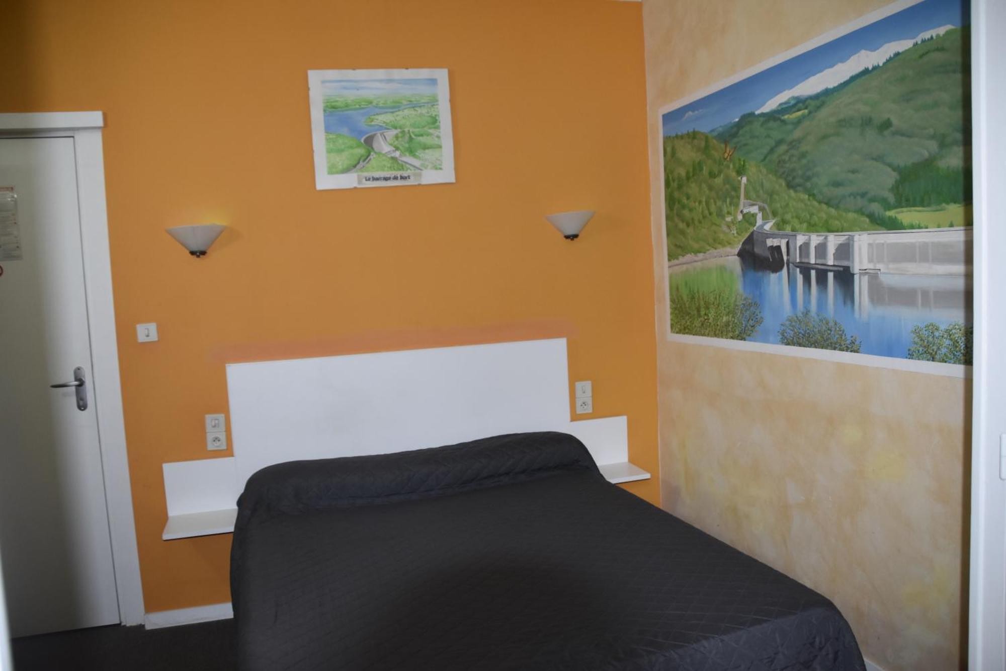 Le Rider Hotel Bort-les-Orgues Exterior photo