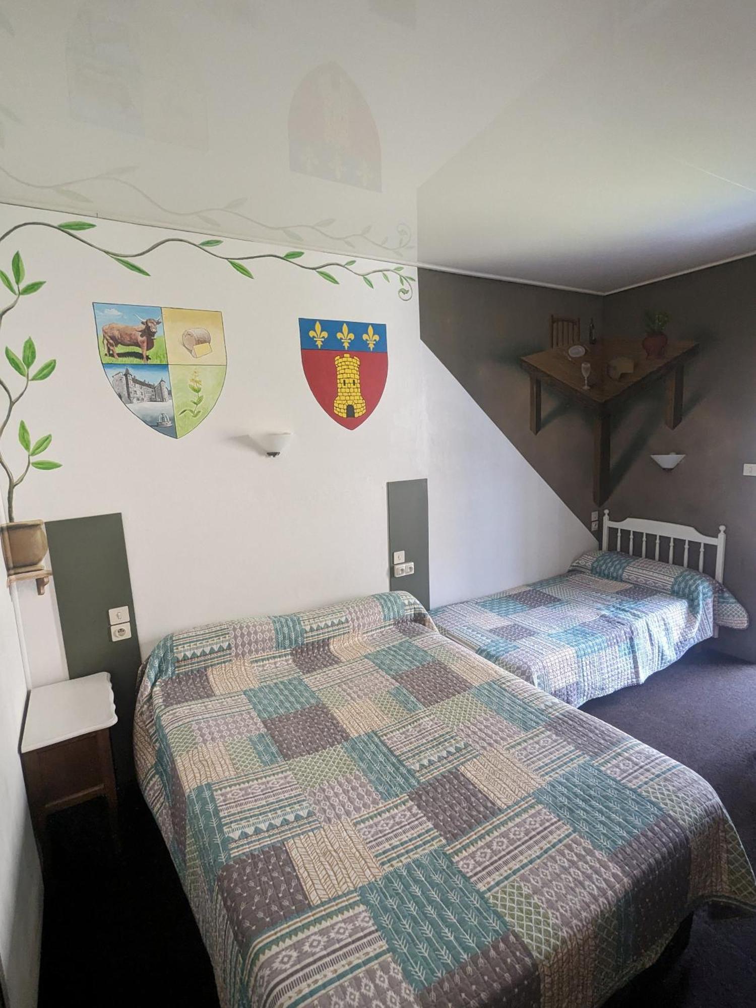 Le Rider Hotel Bort-les-Orgues Exterior photo