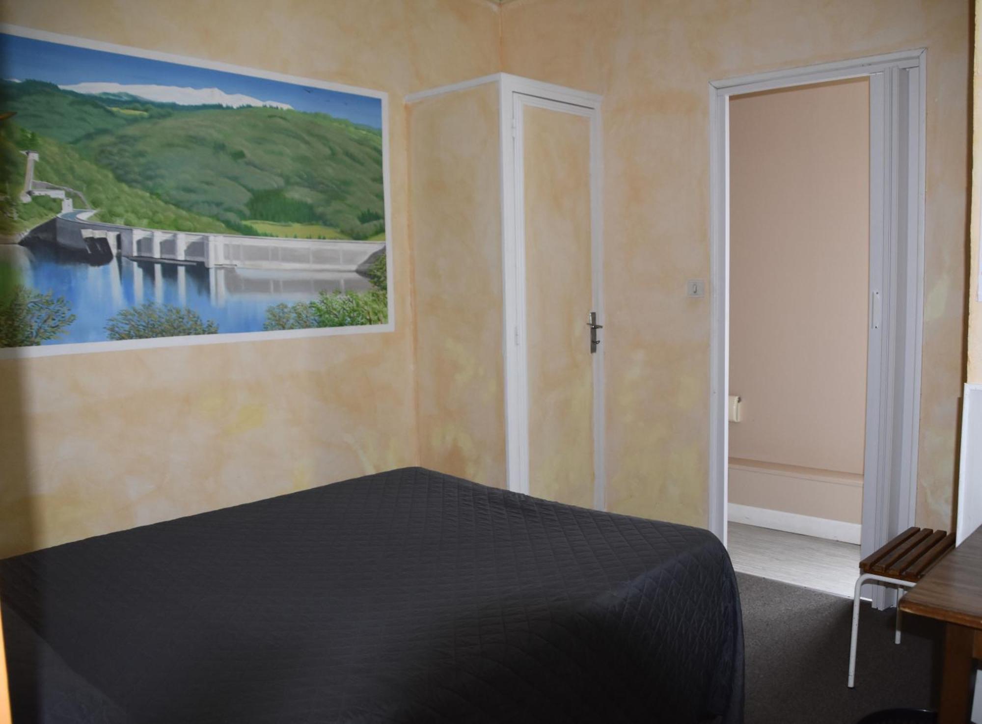 Le Rider Hotel Bort-les-Orgues Exterior photo