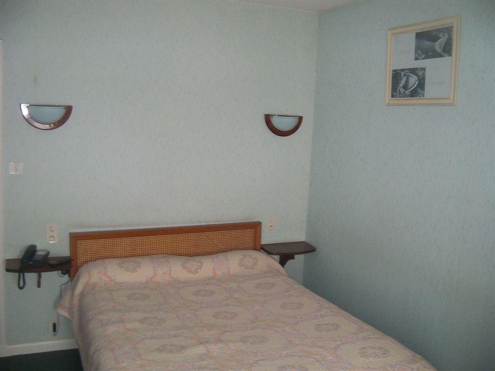 Le Rider Hotel Bort-les-Orgues Exterior photo