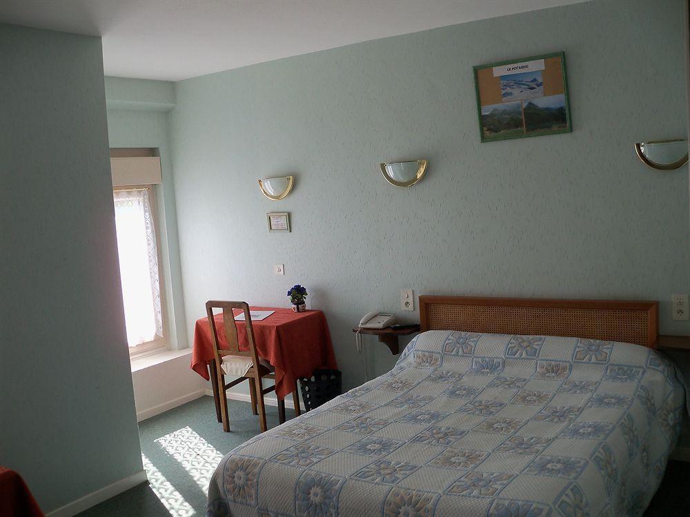 Le Rider Hotel Bort-les-Orgues Exterior photo
