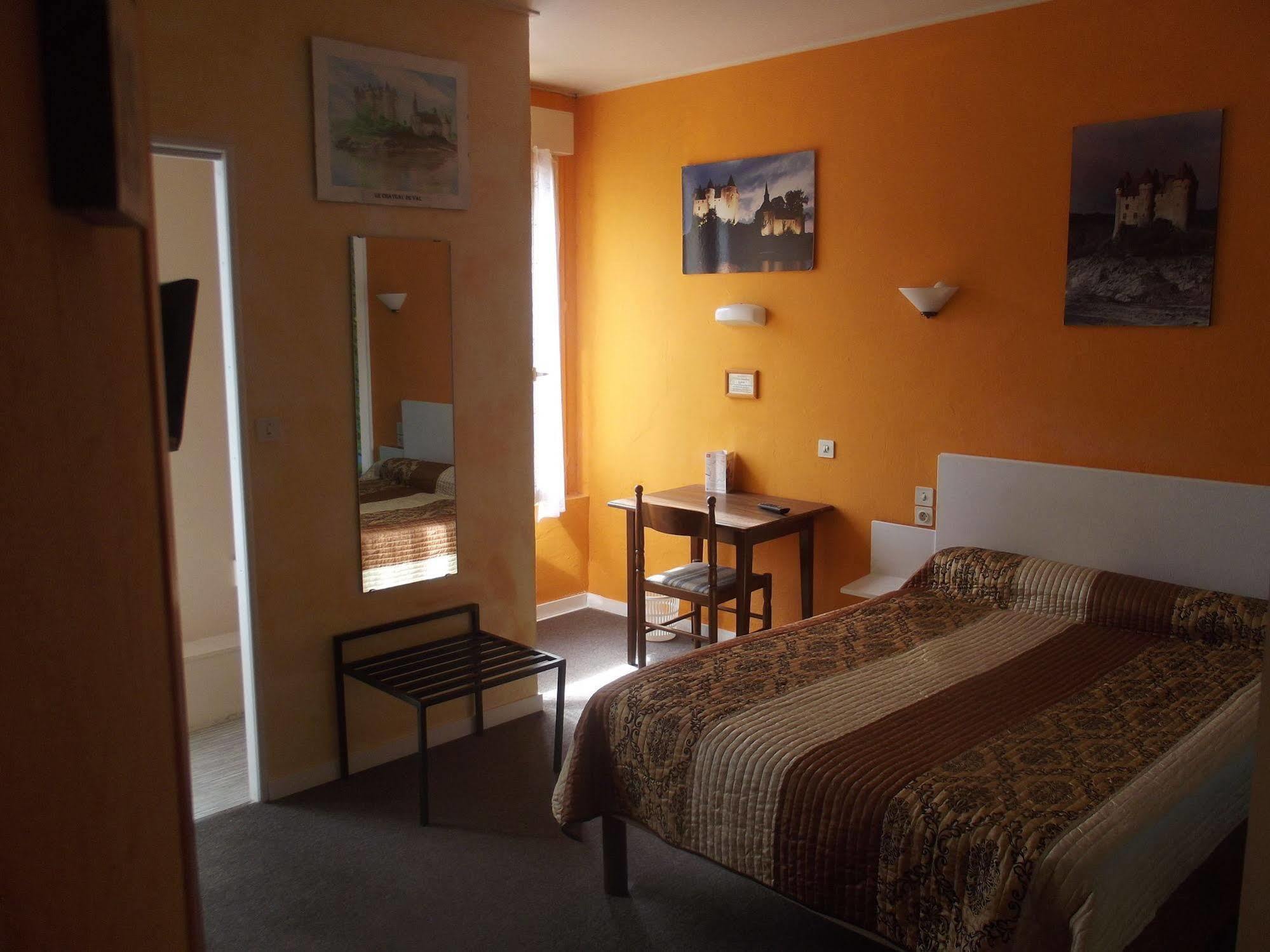 Le Rider Hotel Bort-les-Orgues Exterior photo